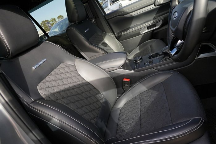 2025 Ford Everest Platinum