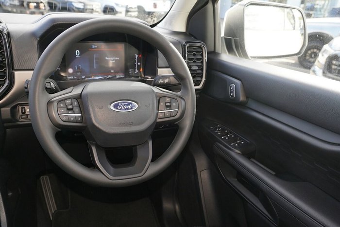2025 Ford Everest Ambiente