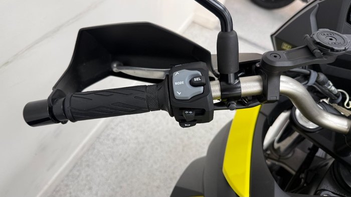 2024 Suzuki V-STROM 650XT LAMS (DL650XAUE) Yellow