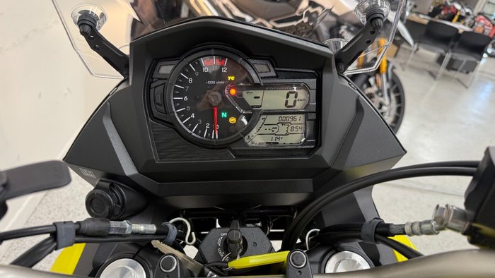 2024 Suzuki V-STROM 650XT LAMS (DL650XAUE) Yellow
