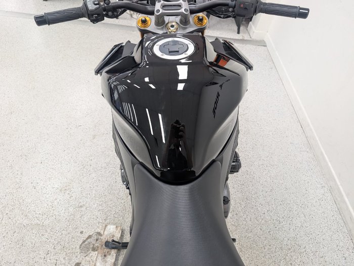 2023 Suzuki GSX-S1000 Black