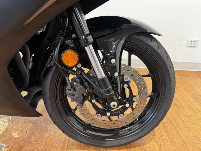 2025 Yamaha YZF-R3 Black