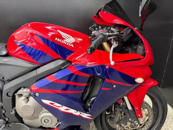 2005 Honda CBR600RR RED