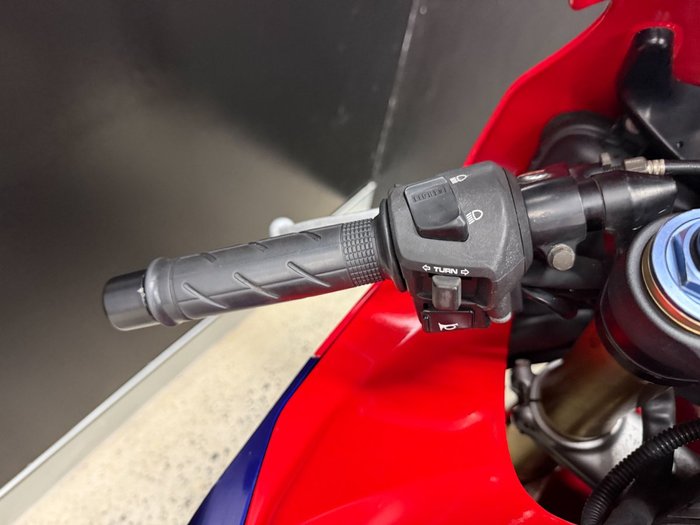 2005 Honda CBR600RR RED