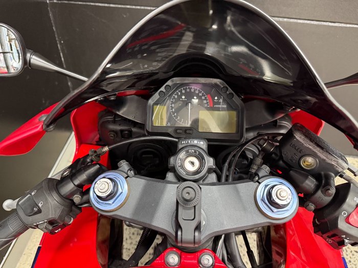 2005 Honda CBR600RR RED