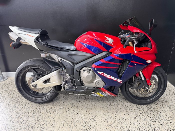 2005 Honda CBR600RR RED