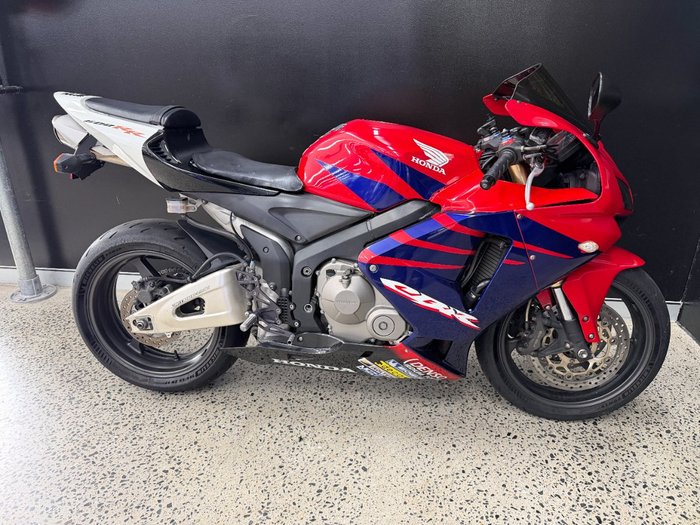 2005 Honda CBR600RR RED