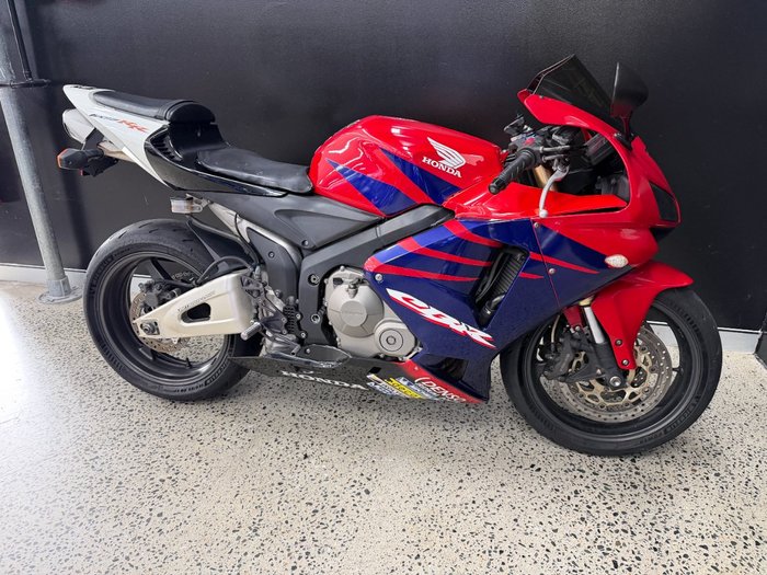 2005 Honda CBR600RR RED