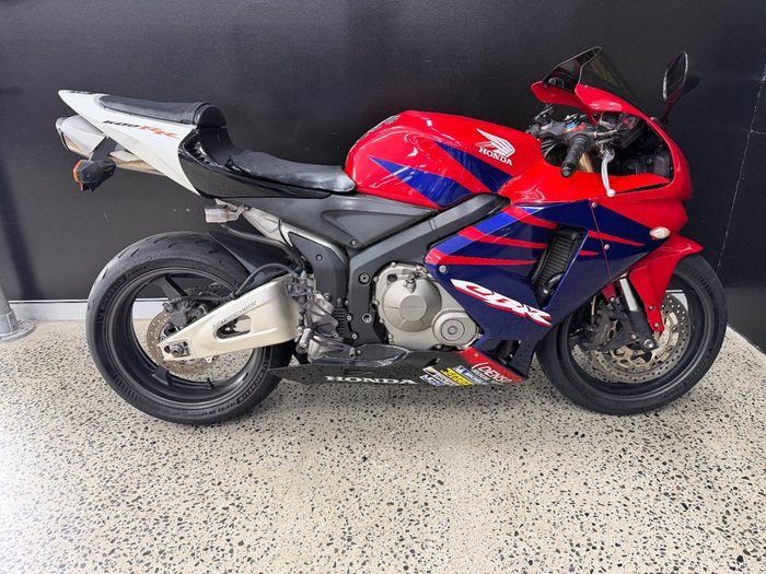 2005 Honda CBR600RR RED