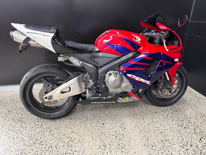 2005 Honda CBR600RR RED