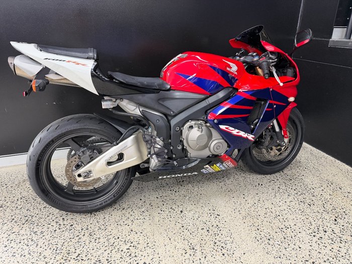 2005 Honda CBR600RR RED