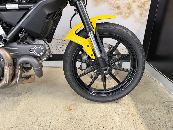 2016 DUCATI SCRAMBLER ICON YELLOW