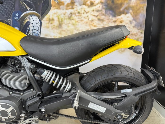 2016 DUCATI SCRAMBLER ICON YELLOW