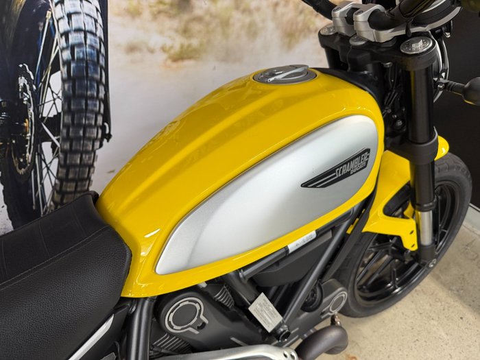 2016 DUCATI SCRAMBLER ICON YELLOW