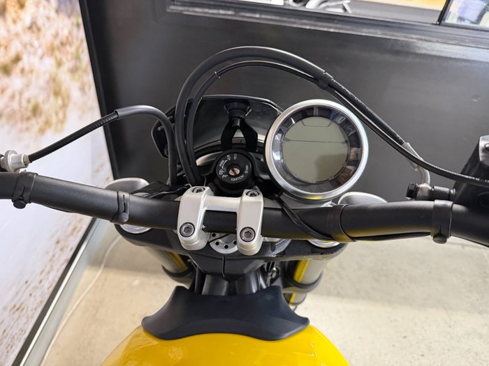 2016 DUCATI SCRAMBLER ICON YELLOW