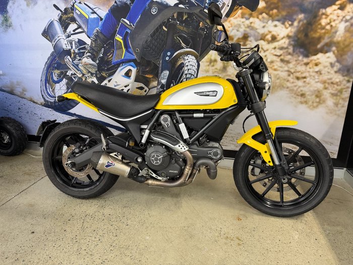 2016 DUCATI SCRAMBLER ICON YELLOW