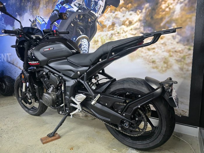 2025 Triumph TRIDENT 660 BLACK