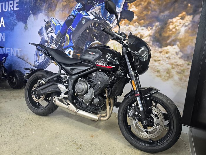 2025 Triumph TRIDENT 660 BLACK