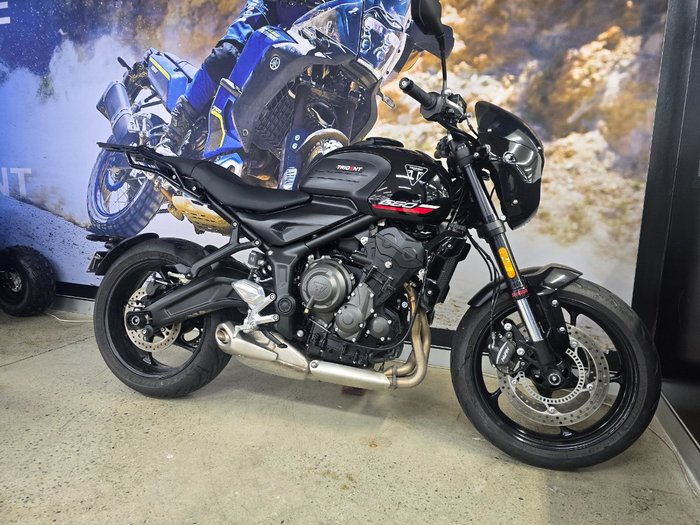 2025 Triumph TRIDENT 660 BLACK