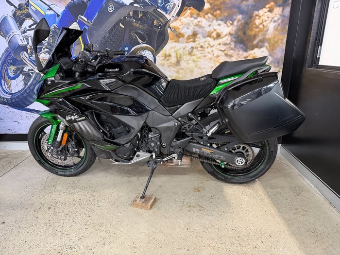 2023 Kawasaki NINJA 1000SX GREEN