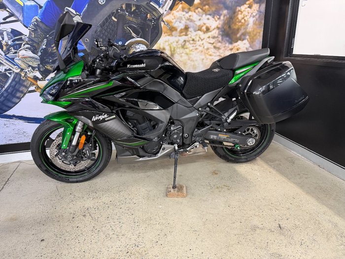 2023 Kawasaki NINJA 1000SX GREEN