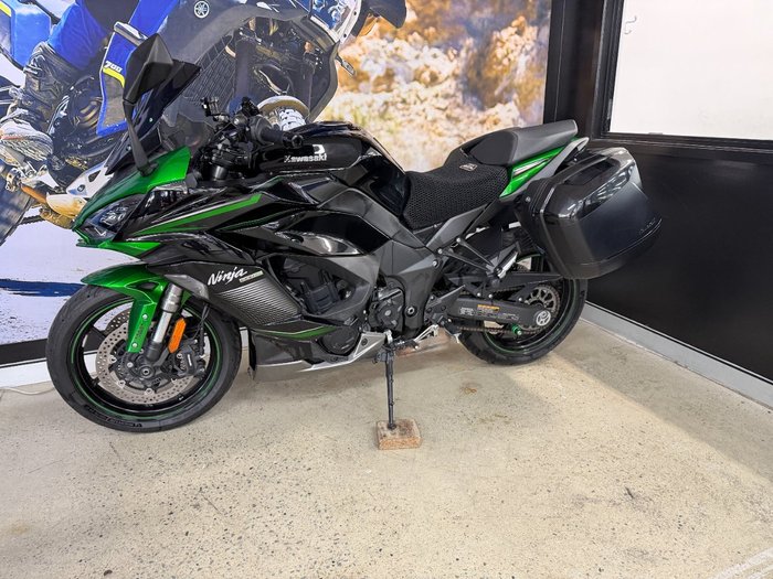 2023 Kawasaki NINJA 1000SX GREEN