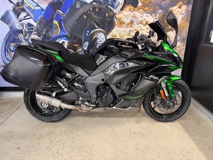 2023 Kawasaki NINJA 1000SX GREEN