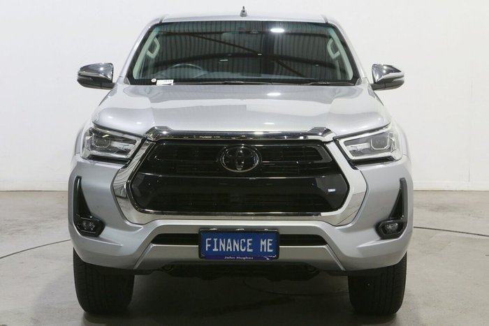2021 Toyota Hilux SR5