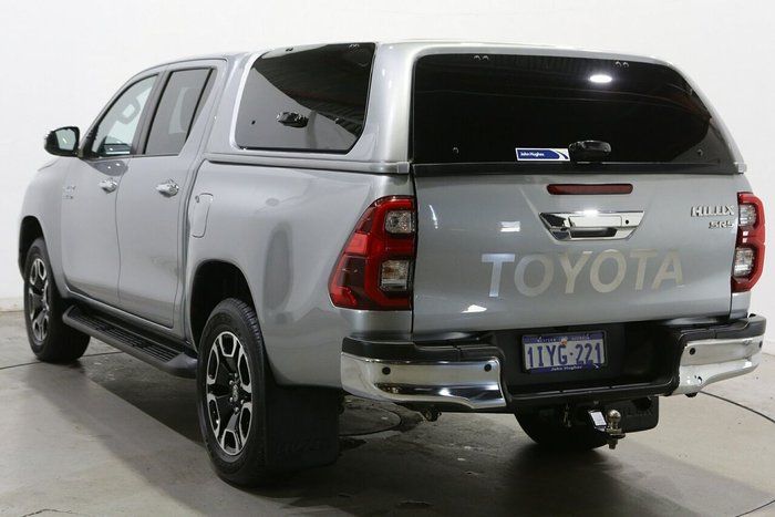 2021 Toyota Hilux SR5