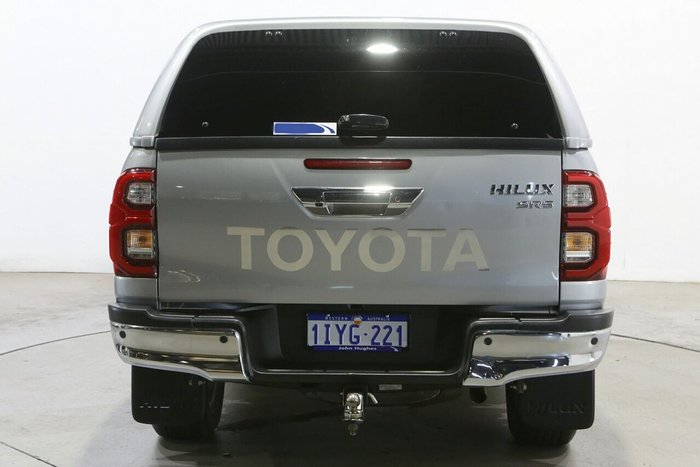 2021 Toyota Hilux SR5