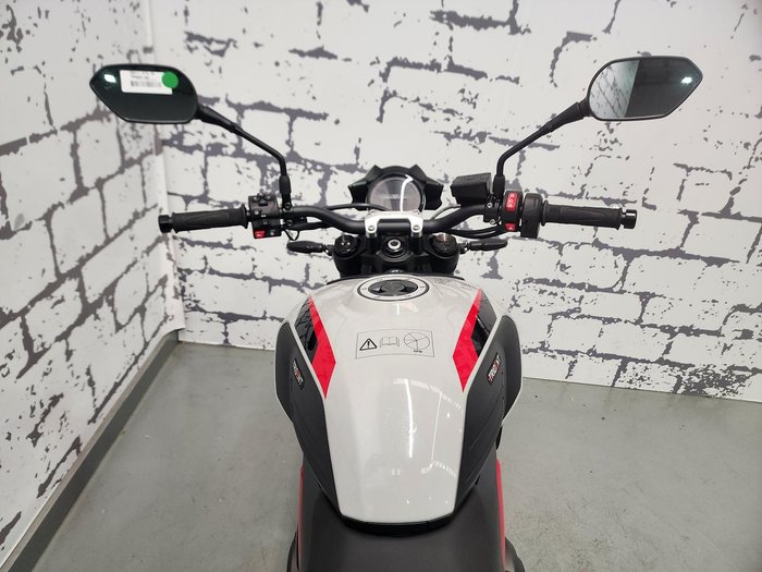 2026 Triumph Trident 800 Trident Grey