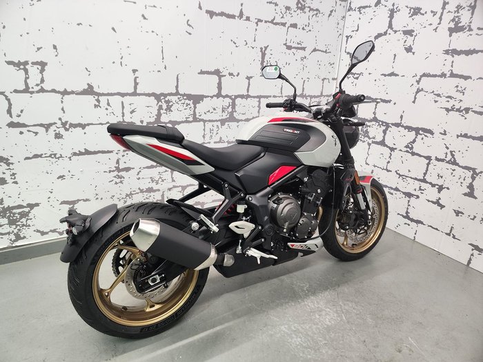 2026 Triumph Trident 800 Trident Grey