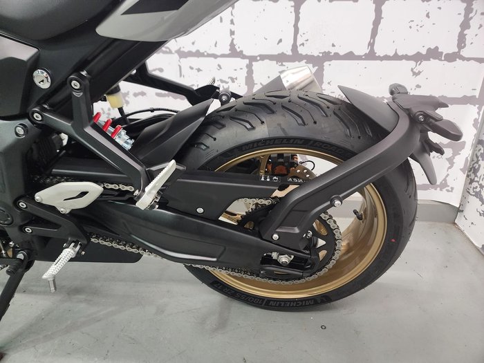 2026 Triumph Trident 800 Trident Grey