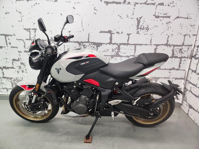 2026 Triumph Trident 800 Trident Grey