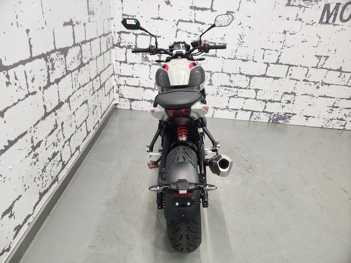 2026 Triumph Trident 800 Trident Grey