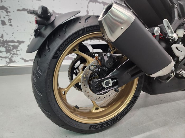 2026 Triumph Trident 800 Trident Grey