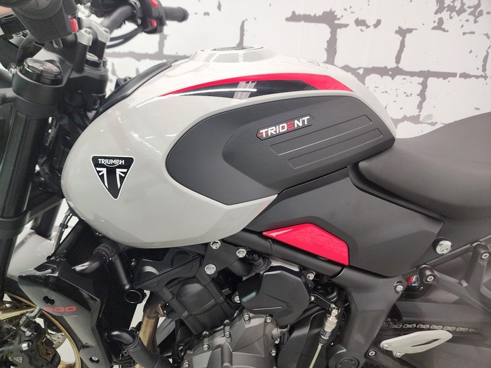 2026 Triumph Trident 800 Trident Grey
