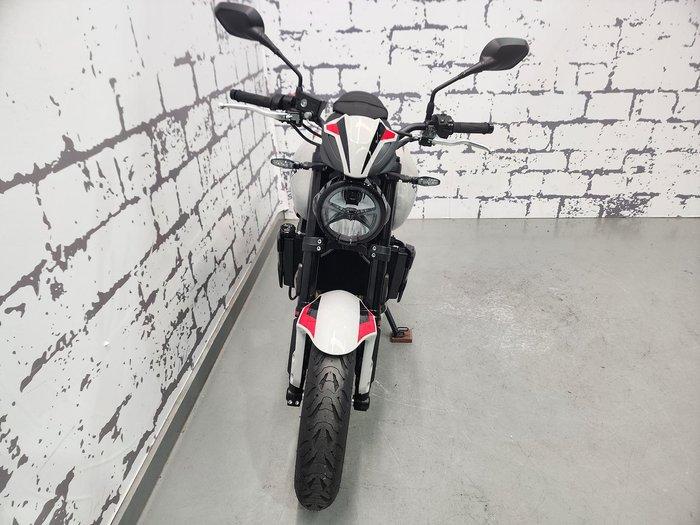 2026 Triumph Trident 800 Trident Grey