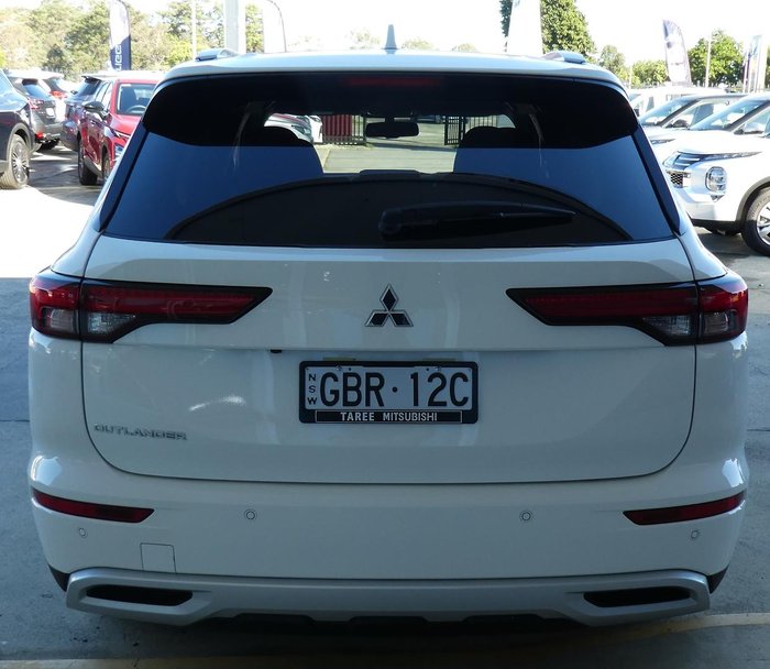 2024 Mitsubishi Outlander LS