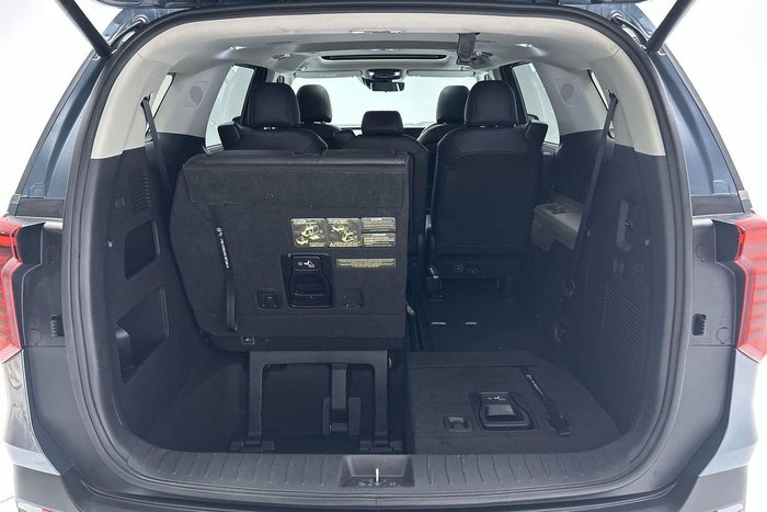 2024 Kia Carnival GT-Line