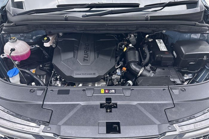 2024 Kia Carnival GT-Line