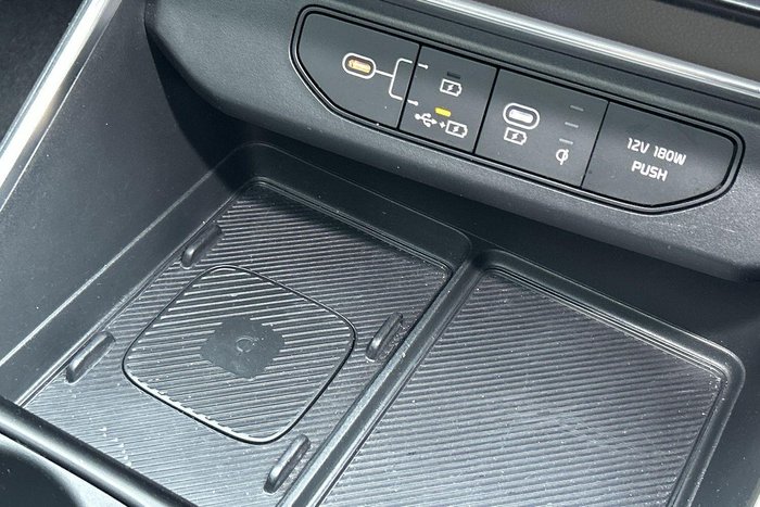 2024 Kia Carnival GT-Line
