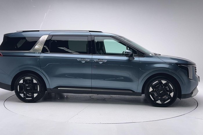 2024 Kia Carnival GT-Line