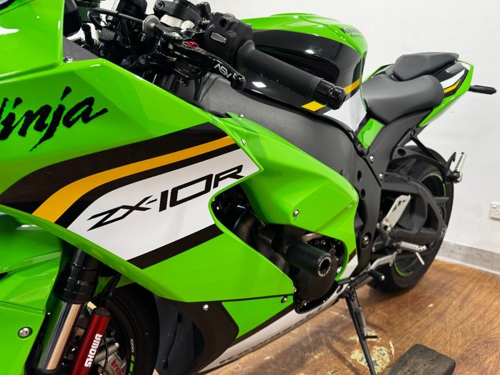 2025 Kawasaki NINJA ZX-10R GREEN