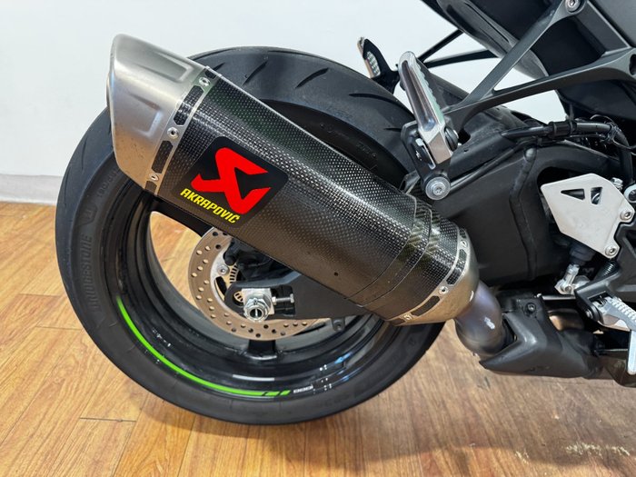 2025 Kawasaki NINJA ZX-10R GREEN