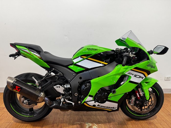 2025 Kawasaki NINJA ZX-10R GREEN