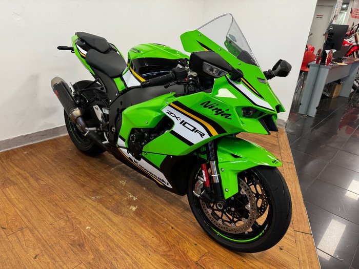 2025 Kawasaki NINJA ZX-10R GREEN