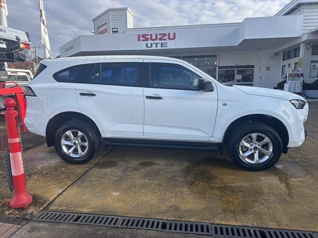 2026 ISUZU MU-X LS-M