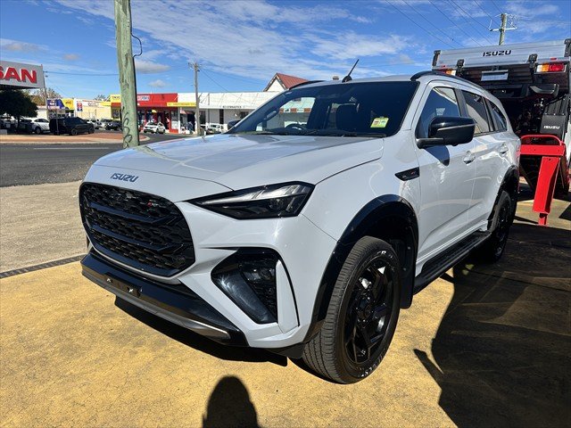 2026 ISUZU MU-X XT