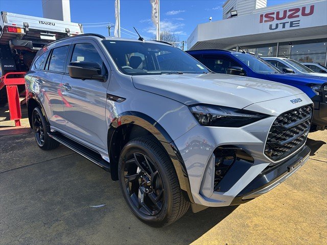 2026 ISUZU MU-X XT
